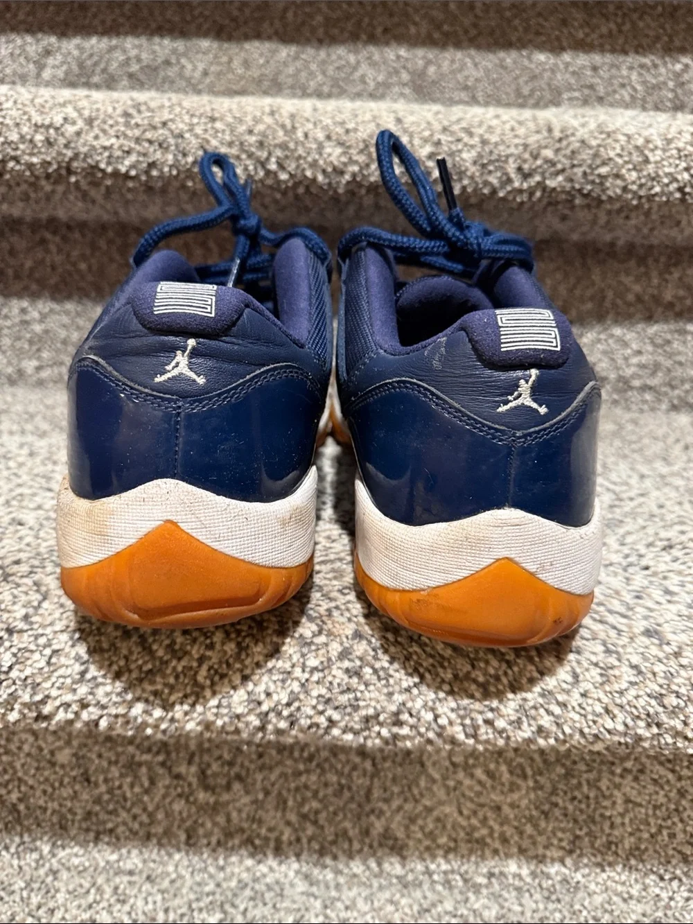 Jordan 11 retro “Navy Gum”